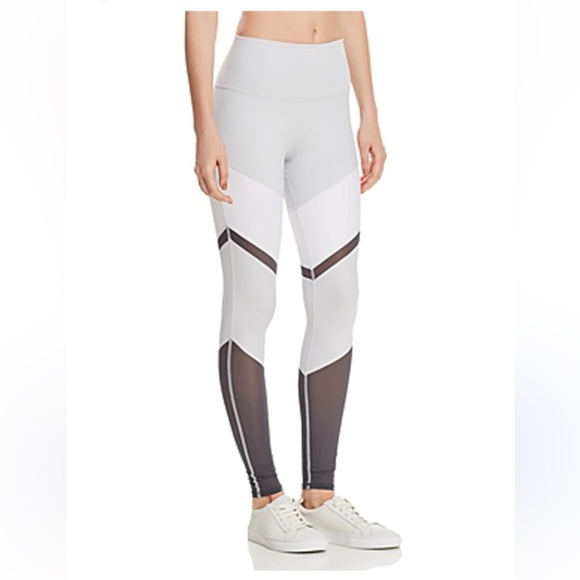 ALO Yoga Gray and White Performance Leggings - Picture 11 of 11